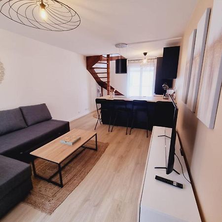 Duplex Neuf Centre Ville Avec Parking Neauphle-le-Château Extérieur photo