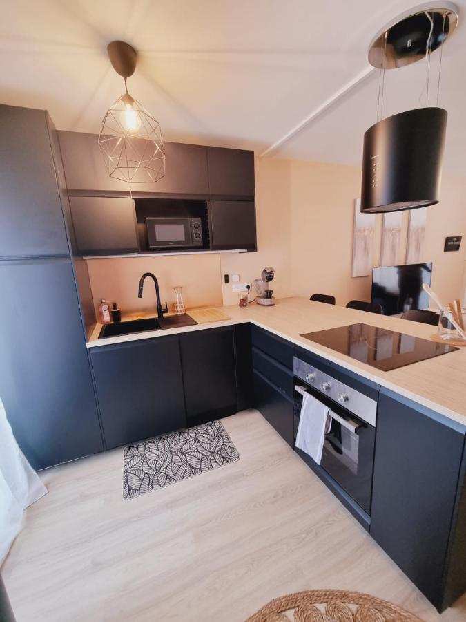 Duplex Neuf Centre Ville Avec Parking Neauphle-le-Château Extérieur photo