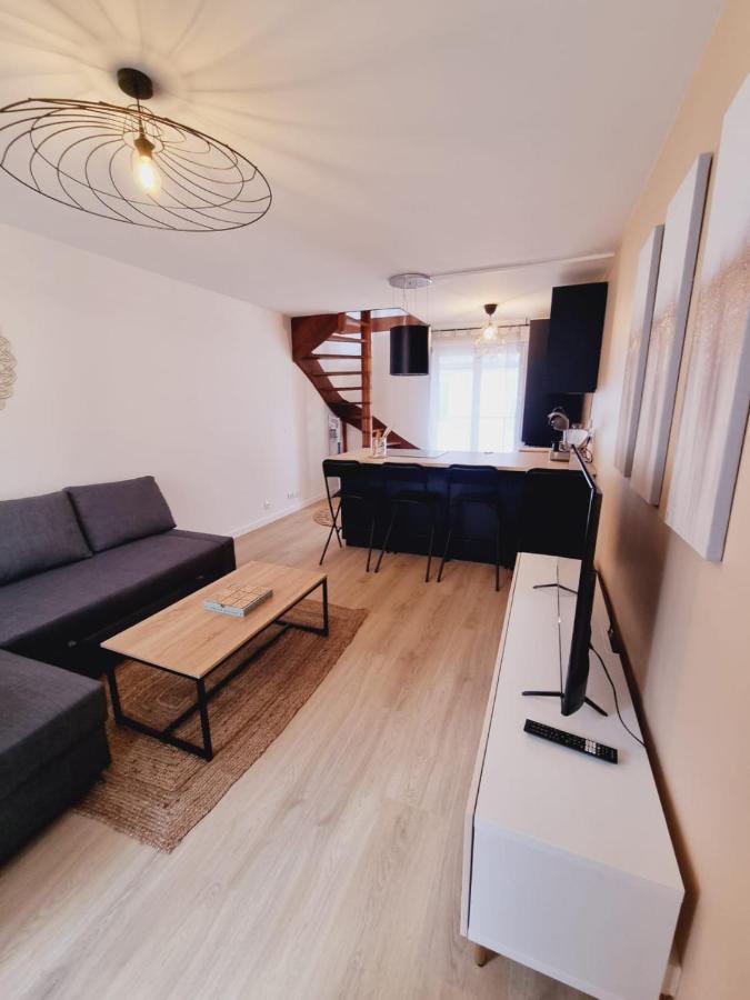 Duplex Neuf Centre Ville Avec Parking Neauphle-le-Château Extérieur photo